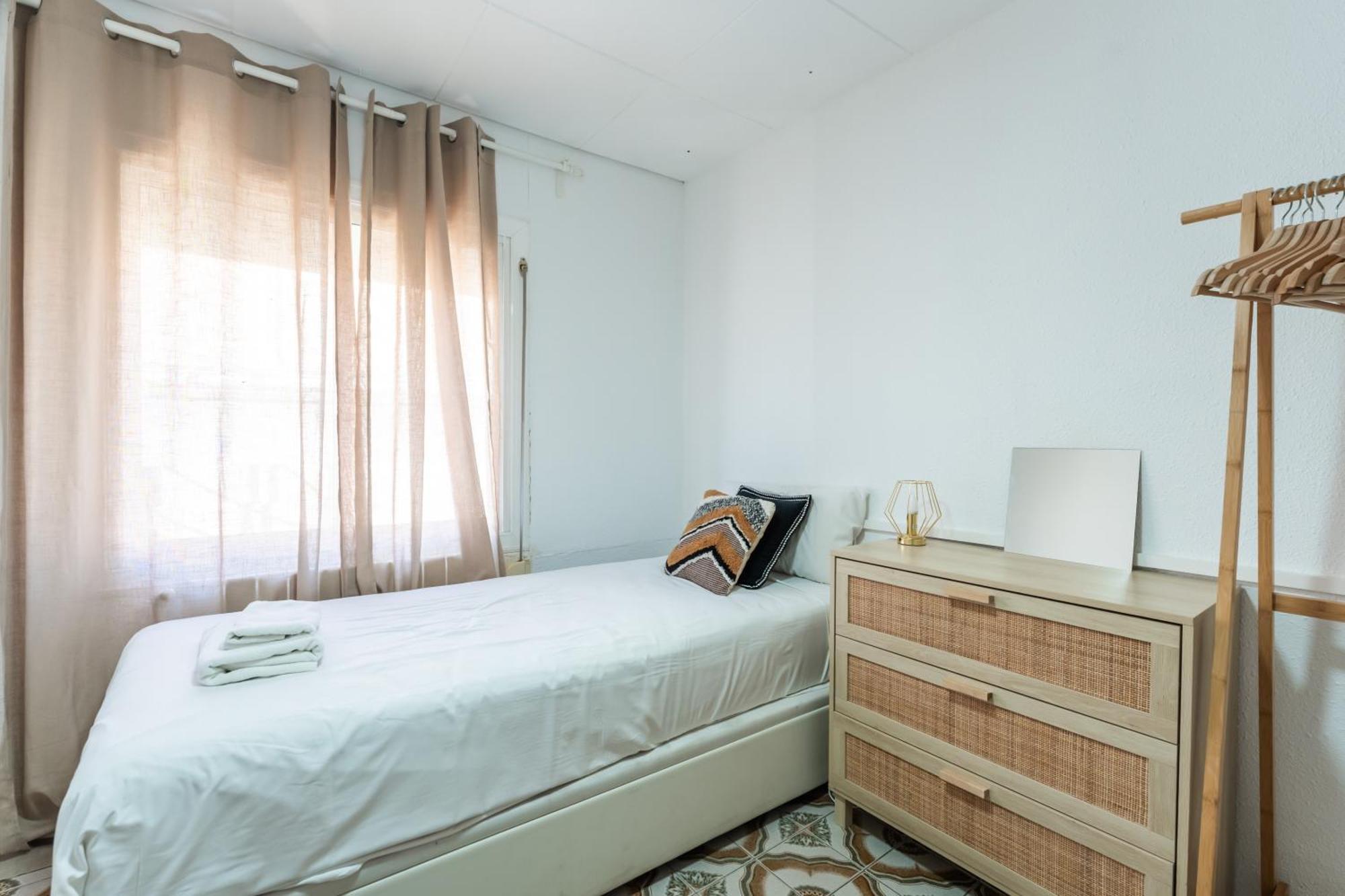 Feel Welcome Barcelona 10 科尔内拉德罗布雷加特 外观 照片