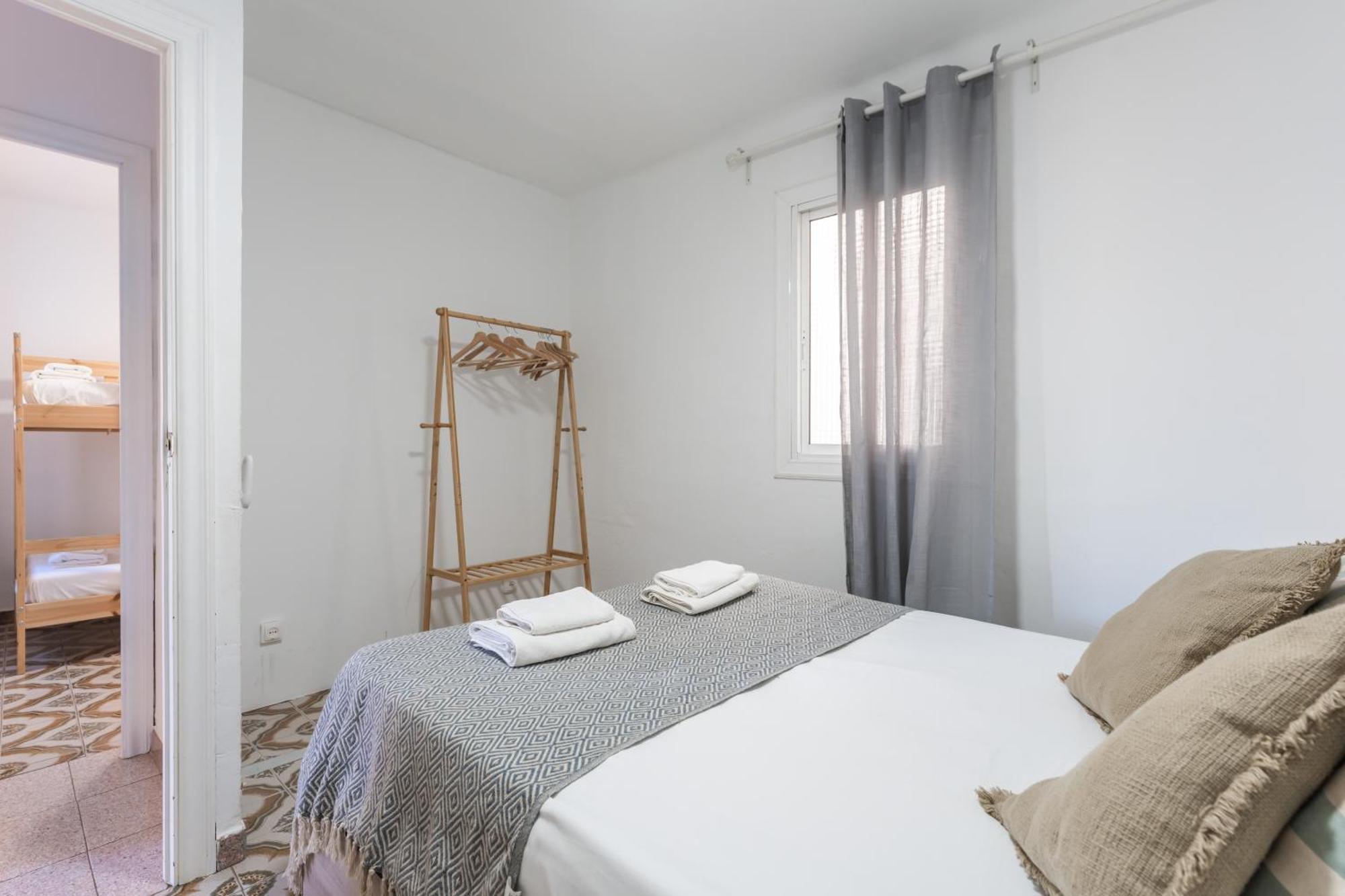 Feel Welcome Barcelona 10 科尔内拉德罗布雷加特 外观 照片